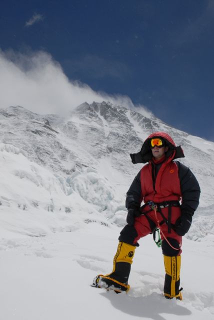 richard_in_summit_suit